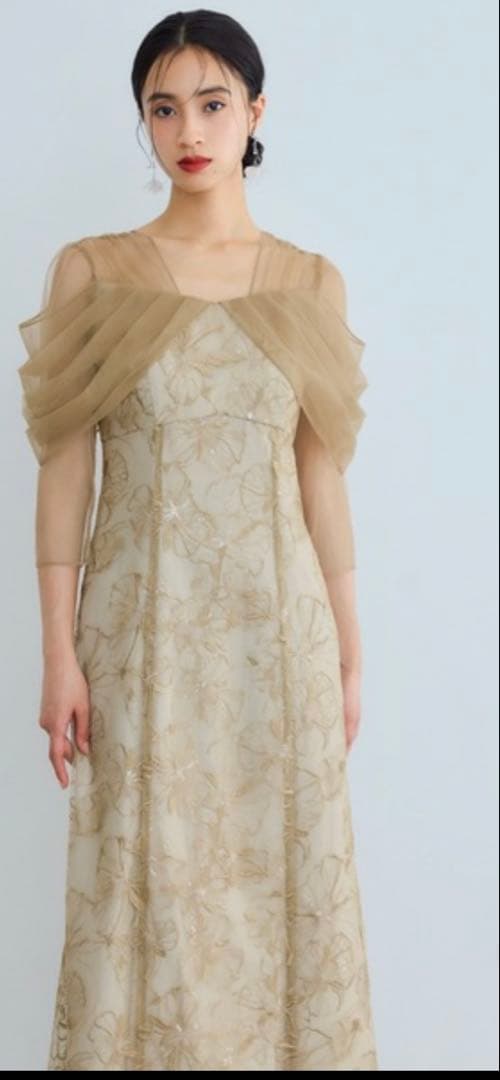 niana オフショルダースパンコール刺繍レースドレス