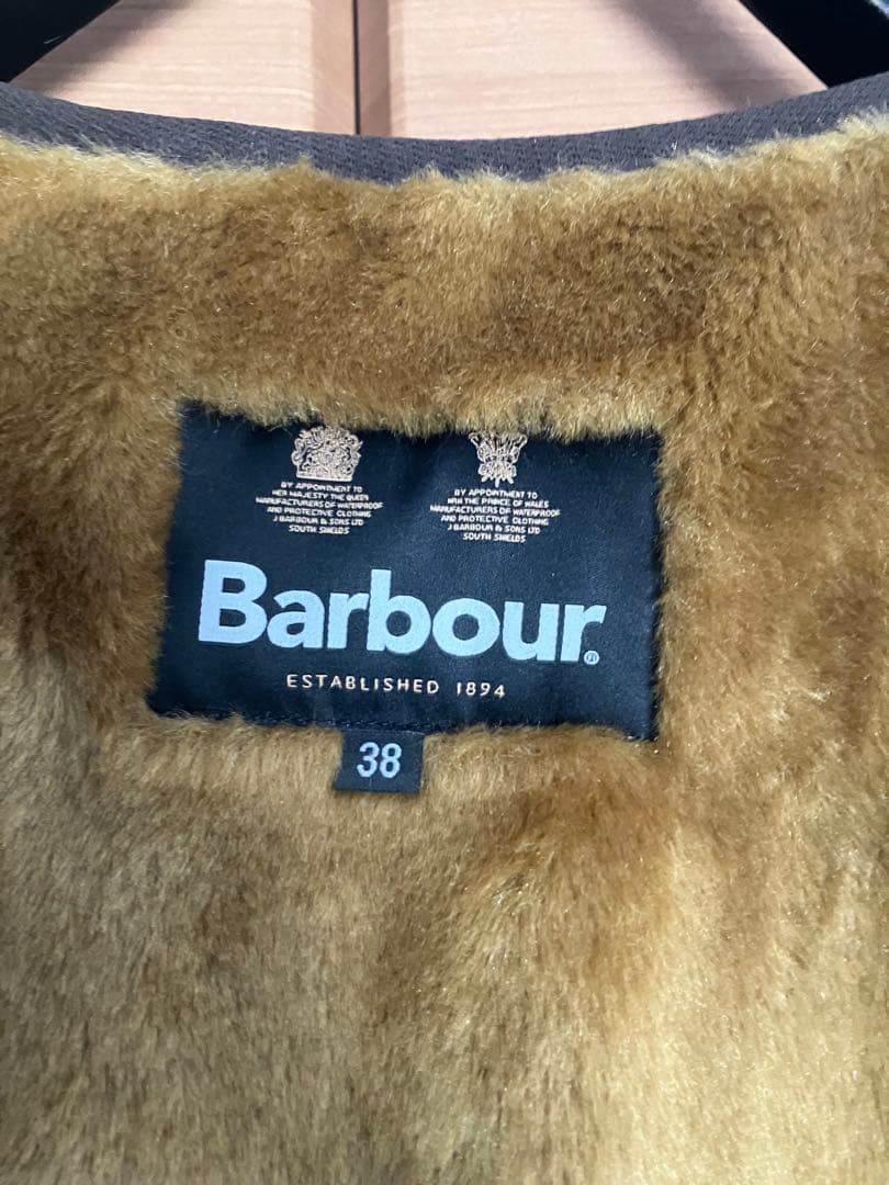 あっきーな　Barbour ファー ベスト 38