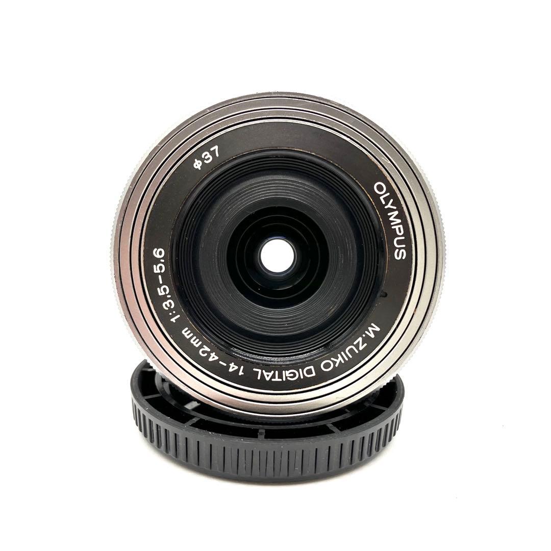 電動パンケーキレンズ　OLYMPUS 14-42mm F3.5-5.6 シルバー