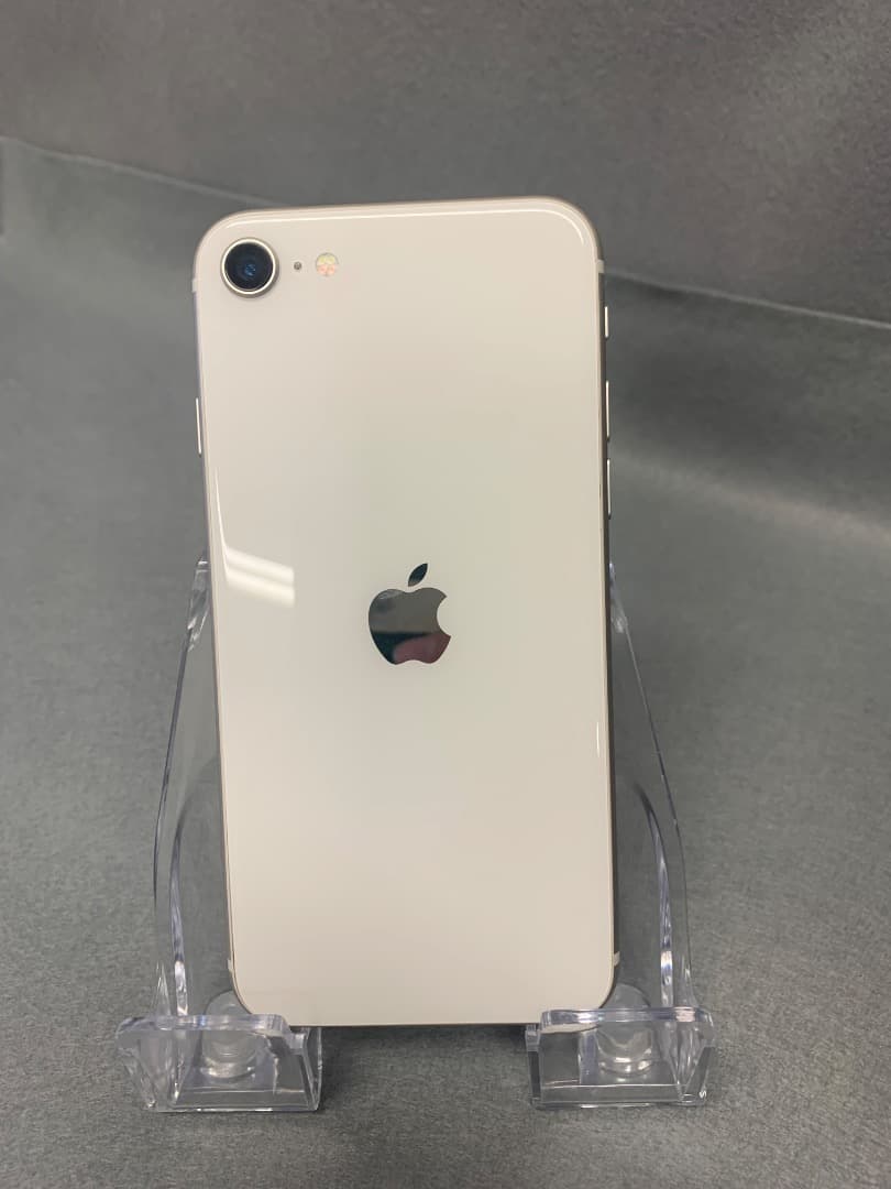 美品　国内版　SIMフリー　iPhone SE第三世代　64GB　スターライト色