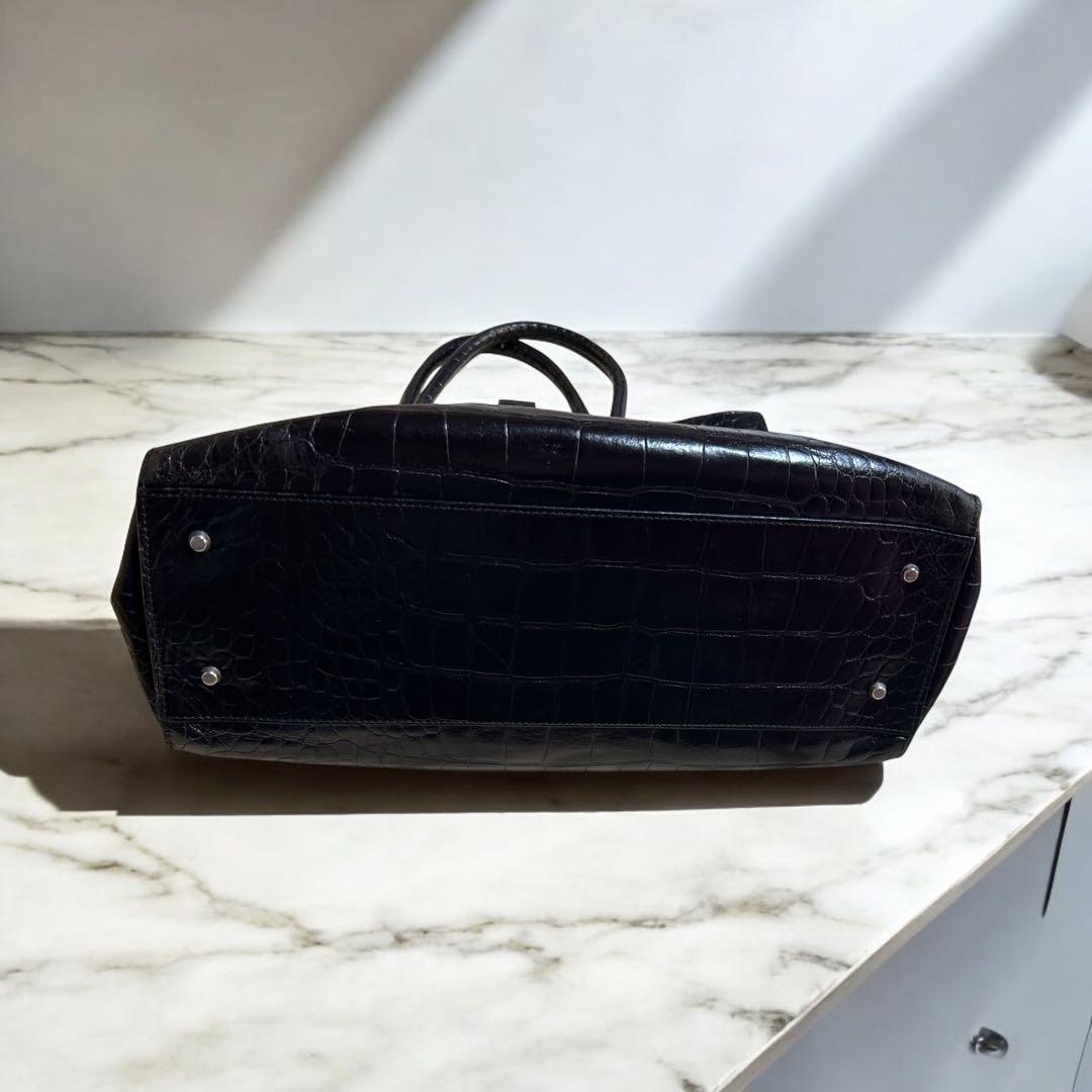 フルラ　トート　A4可　ビジネス　クロコ型押し　レザー　シルバー金具　ブラック