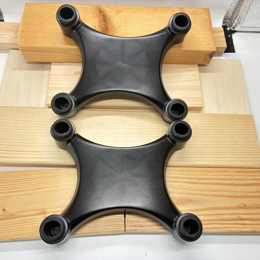 スピーカースタンド ISO ACOUSTICS L8R155