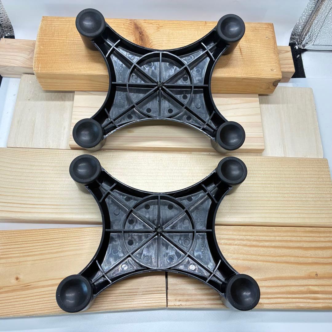 スピーカースタンド ISO ACOUSTICS L8R155