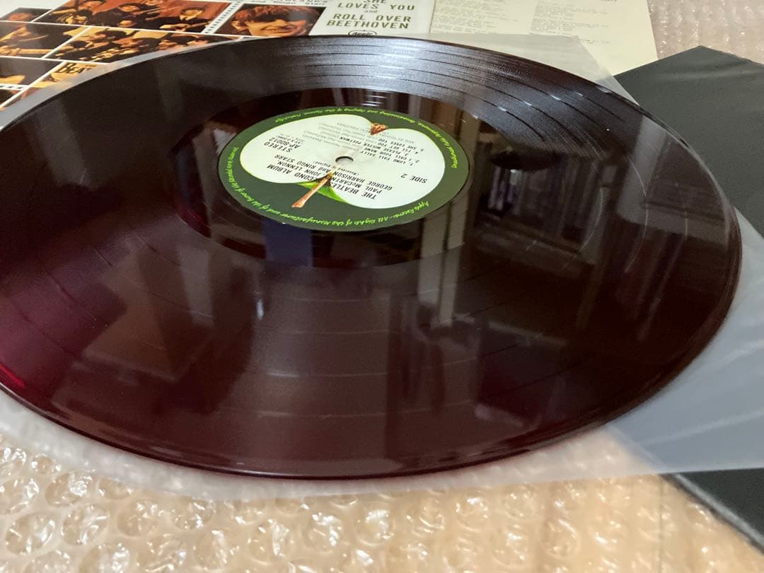 ニアミント赤盤　アップル　ビートルズ　セカンドアルバム