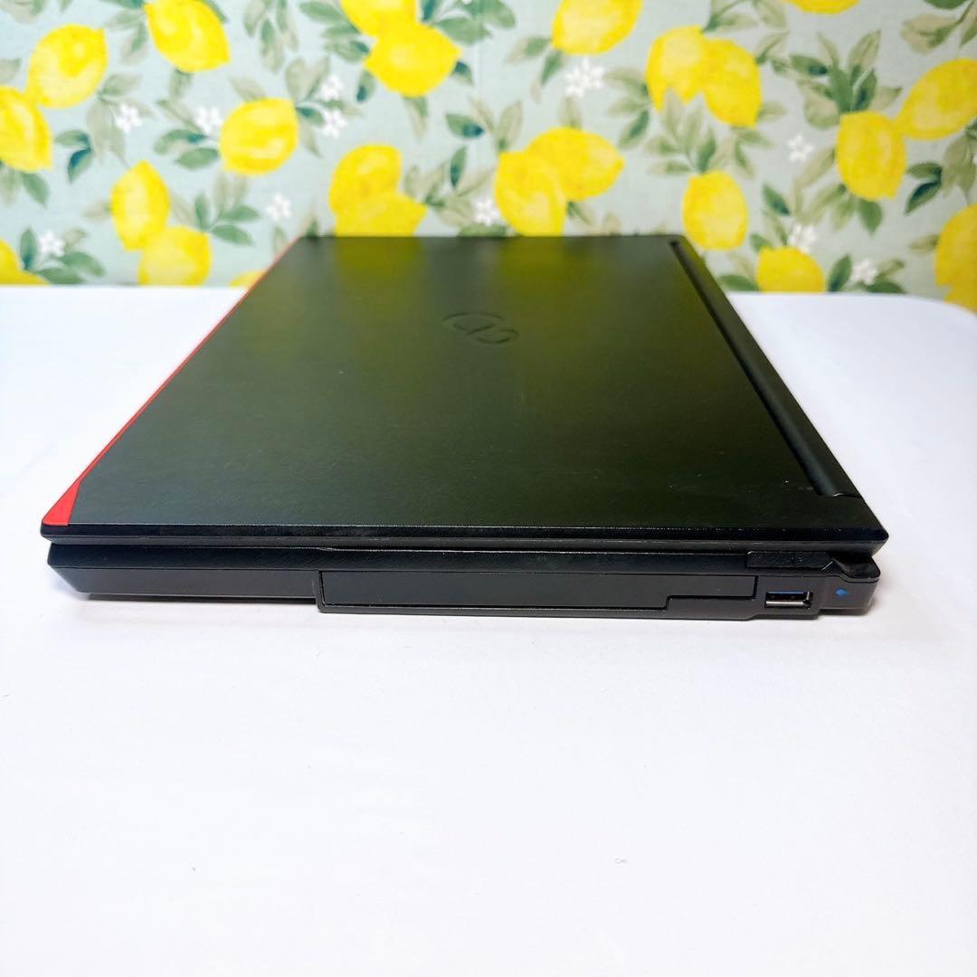 高年式❤️大容量❤️すぐ使える❤️事務作業や動画鑑賞、お仕事用にいかがですか❤️