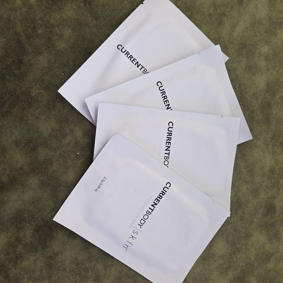 ボディ・フェイスケア SakikoCURRENTBODY LED Light Therapy M