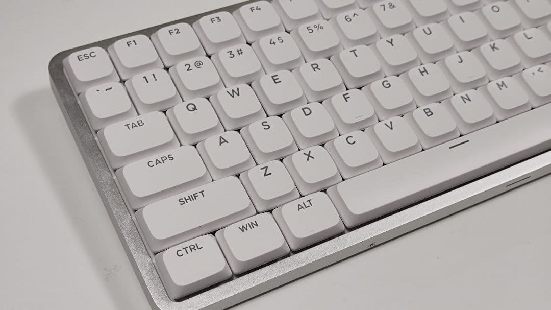 【美品！】静音仕様★LOFREE Flow 84（ホワイト）【Hades代替機】