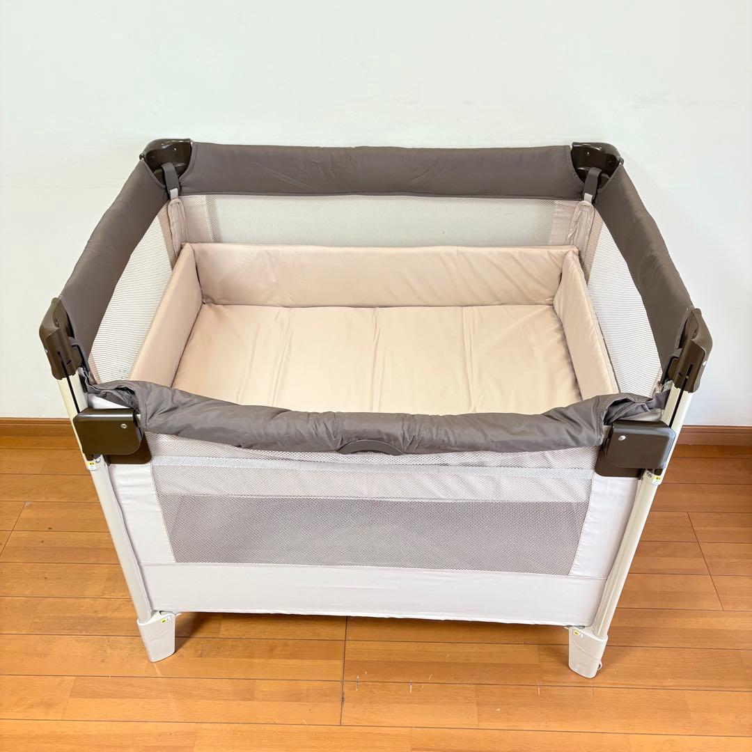 【美品・付属品完備】アップリカ ココネルエアー ベビーベッド ココア
