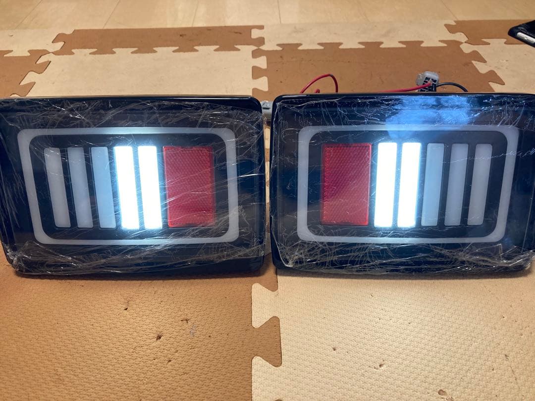 DA64V DA17V エブリィ　ファイバーLEDテール　インナーブラック　左右