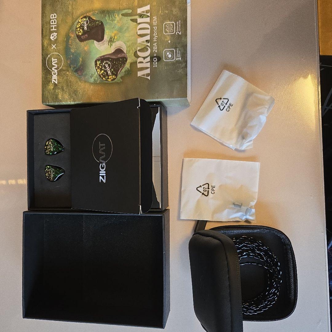 ZIIGAAT ARCADIA 1DD+2BA 有線イヤホン