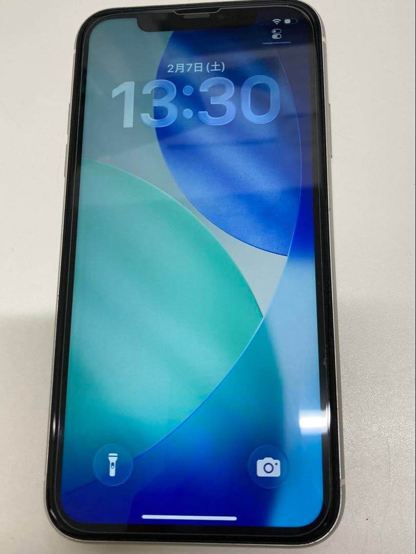 iPhone 11 128GB ホワイト　バッテリー100%　K2006