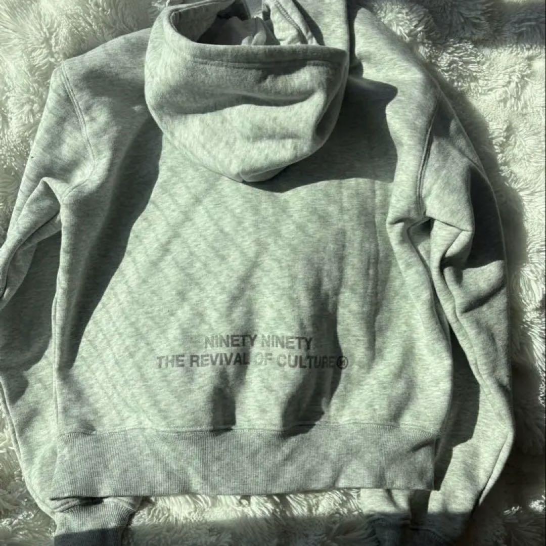 9090 パーカー　グレー　フロントジッパー　新品