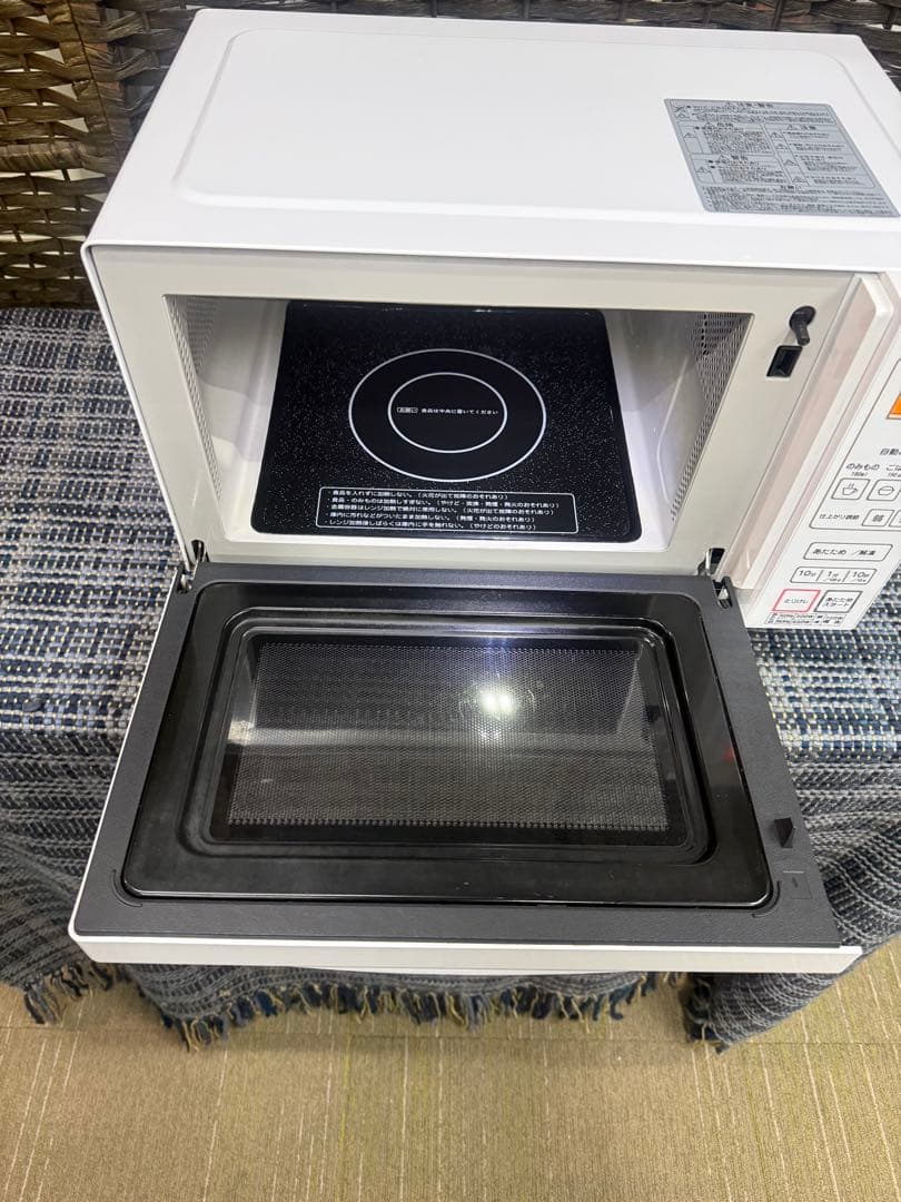 【洗浄消毒作業済】Abitelax 電子レンジ　　ARF-206(W)