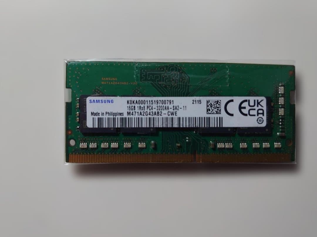 Samsung 16GB DDR4 3200MHz メモリ