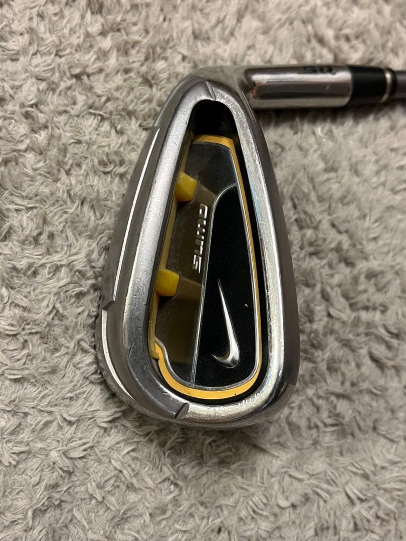 ナイキ【サスクワッチ】アイアンセット7本　ウェッジ付き