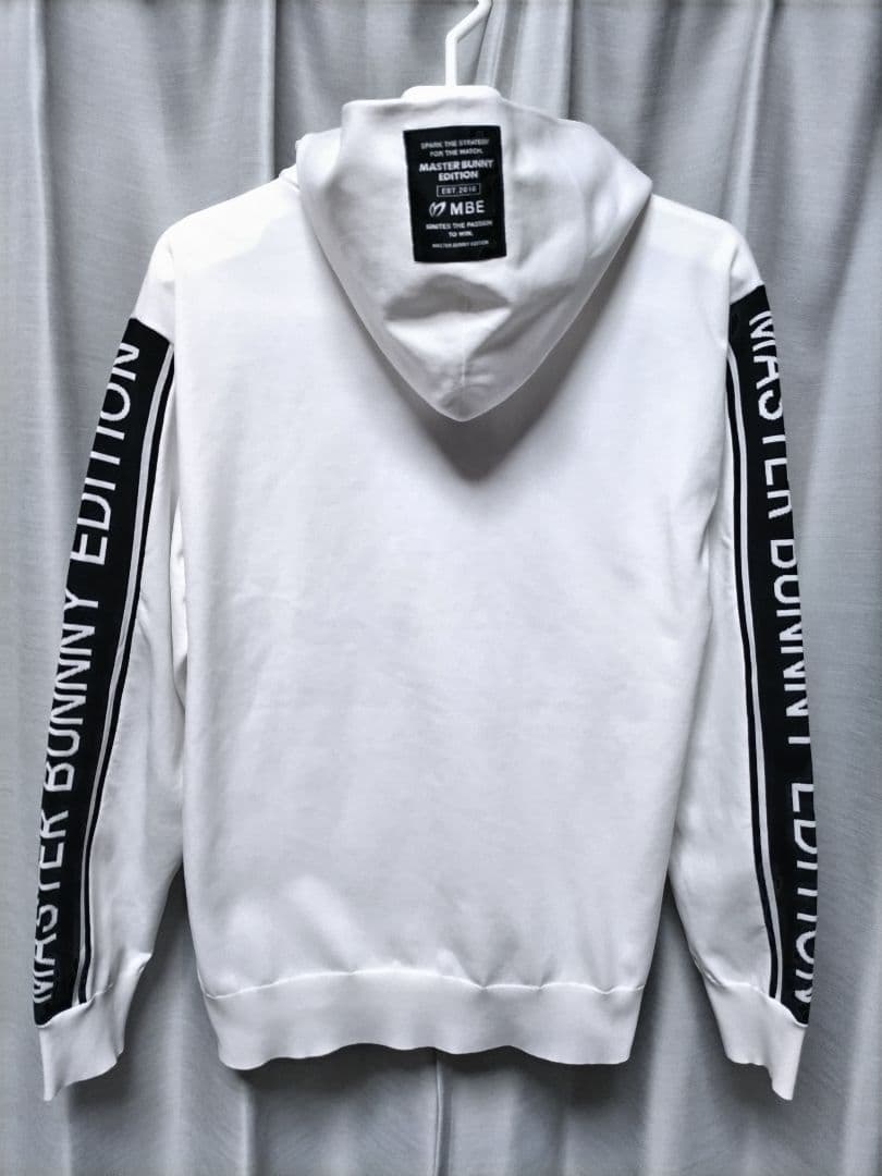美品　マスターバニー　ニット　パーカー　プルオーバー　白　24年モデル