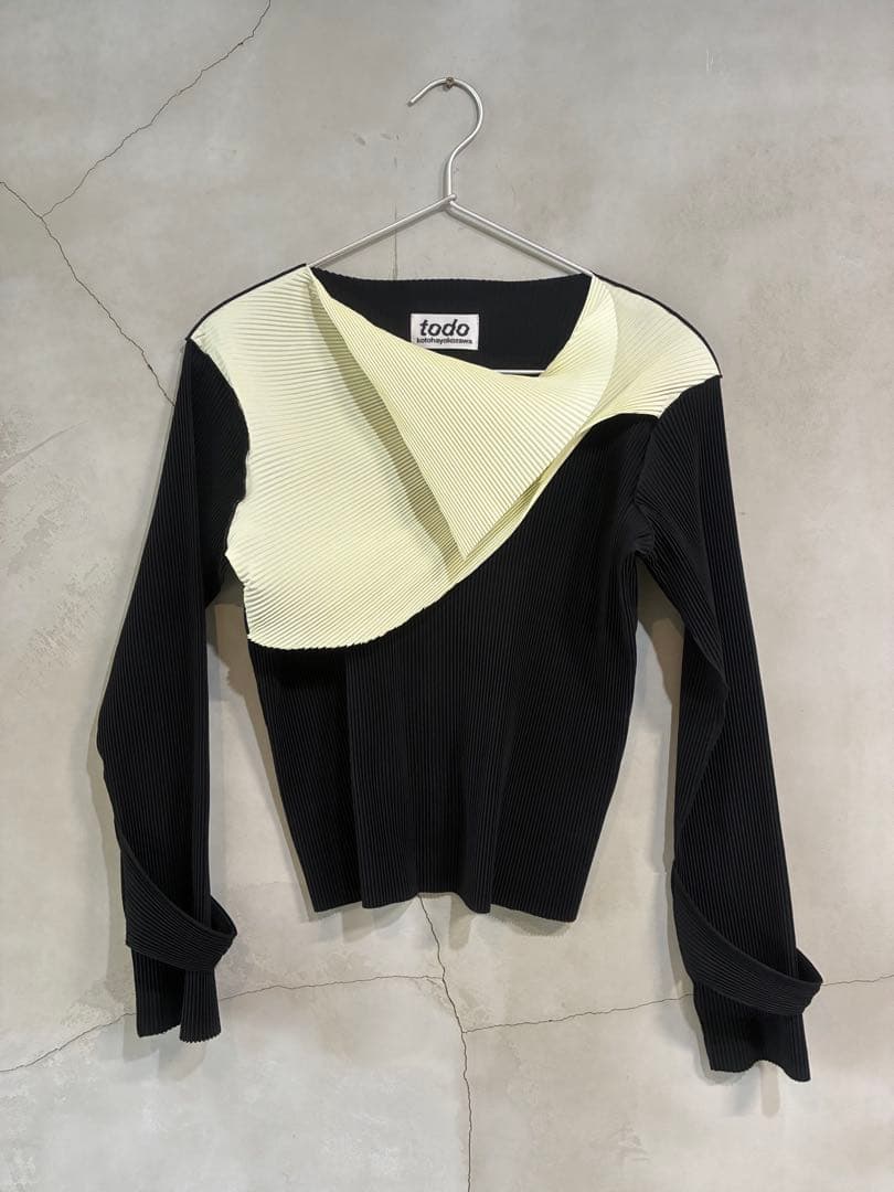 kotohayokozawa todo 長袖トップス コトハヨコザワ