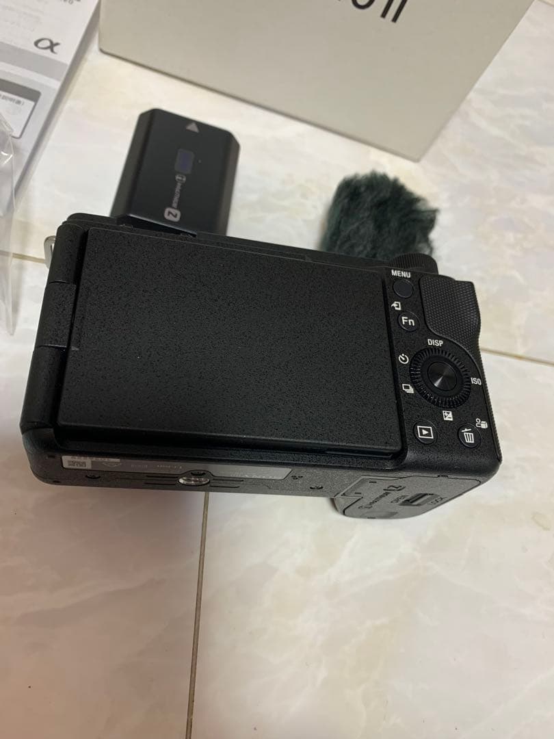 【極美品】ZV- E10 lI 本体　　（97）