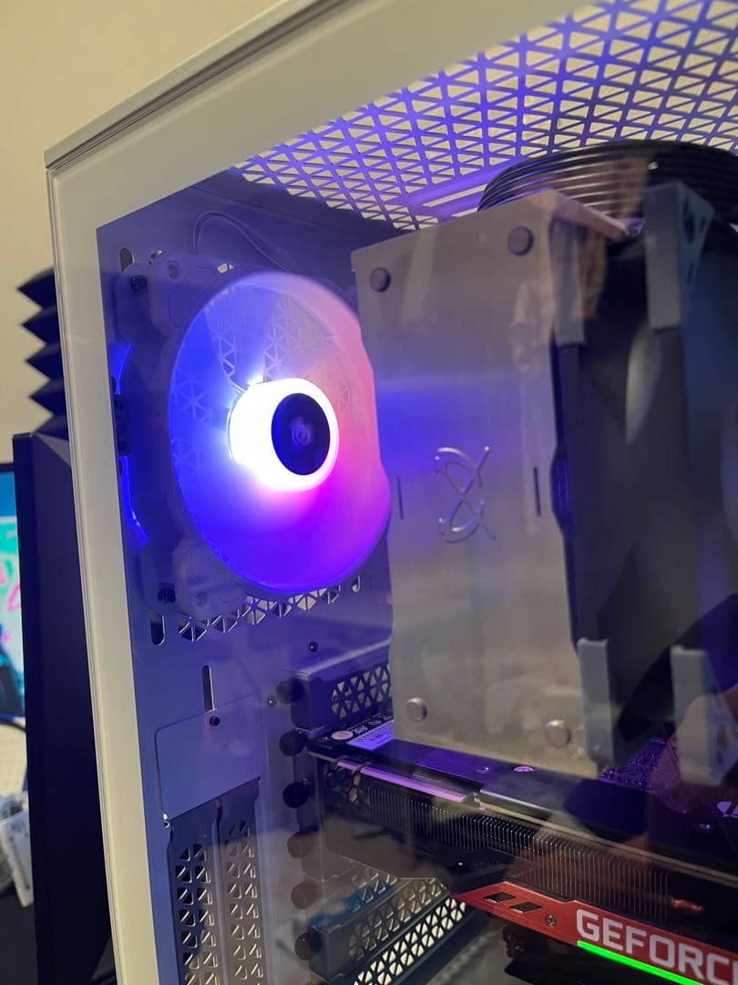 ゲーミングPCRTX2080搭載ホワイトミドルタワーケース RGBファン搭載