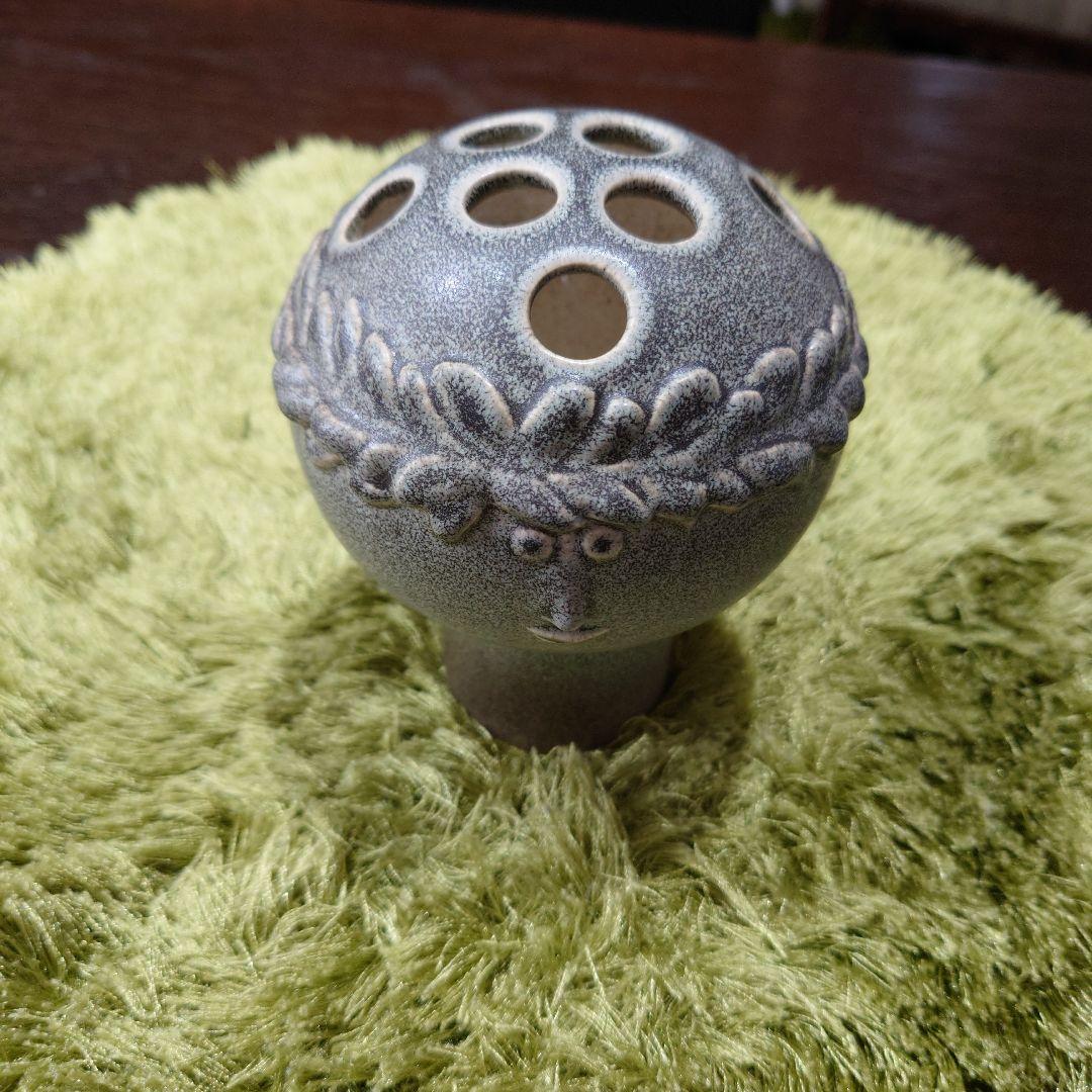 スティグ、リンドベリ フラワーベース女の人グレー