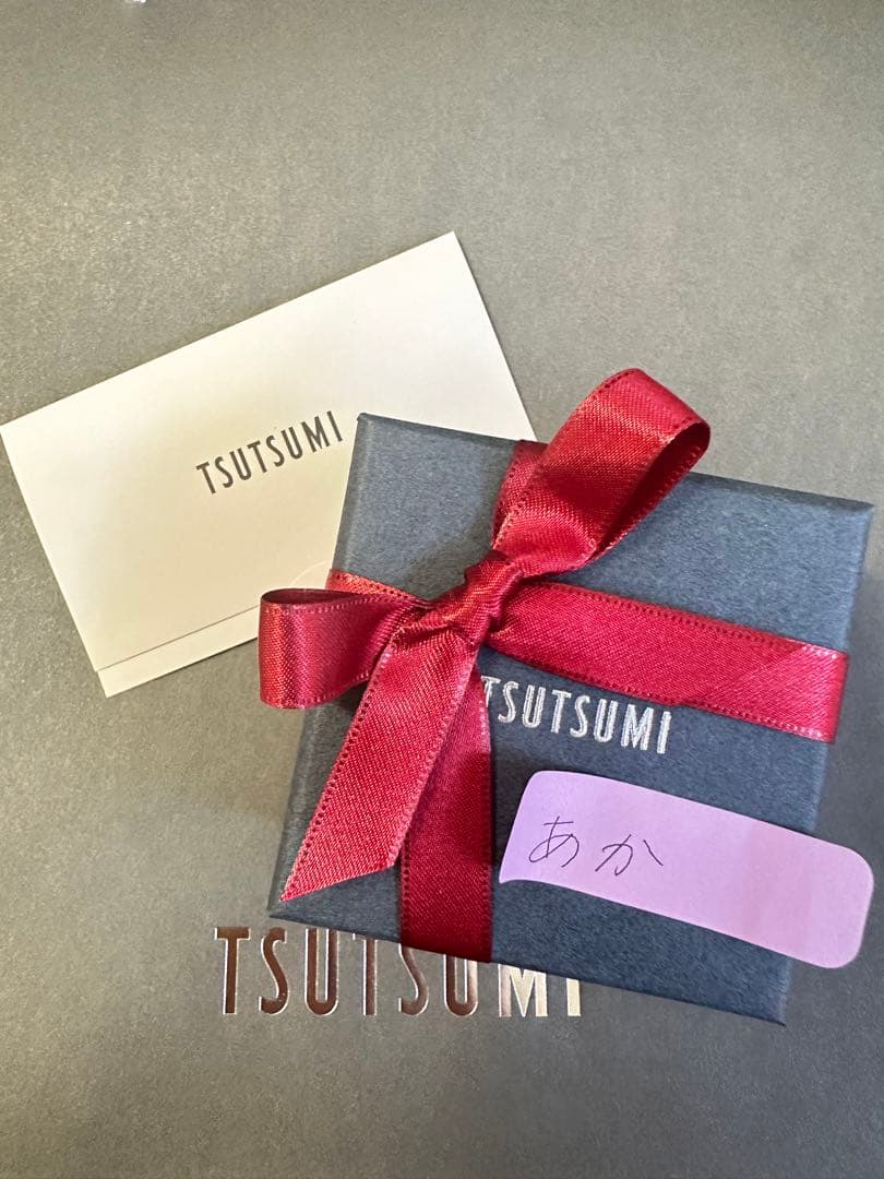 ツツミ しずく型ガーネットネックレス　K10イエローゴールド