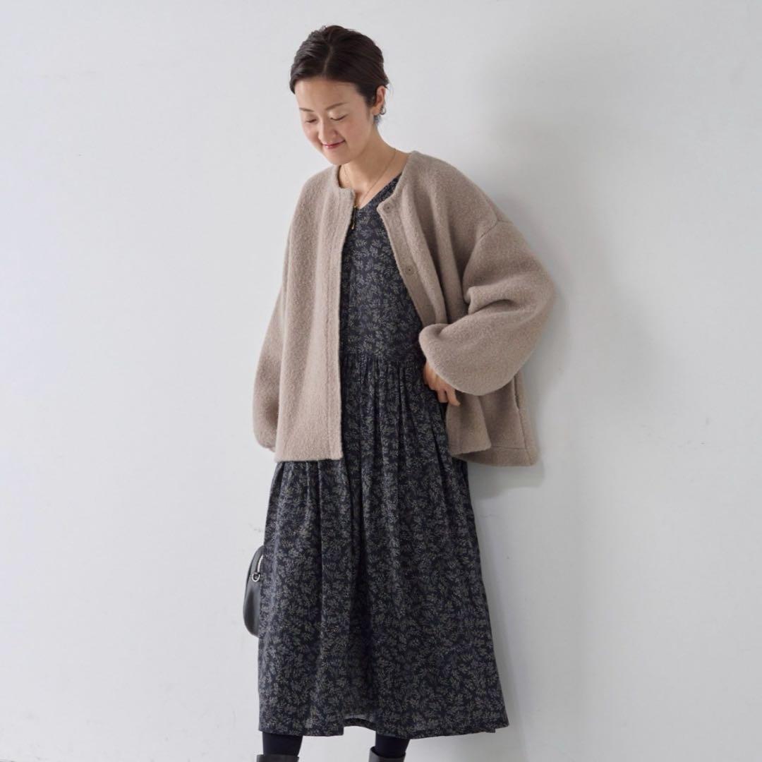 【新品タグ付】ビアズリー リーフプリントギャザーワンピース