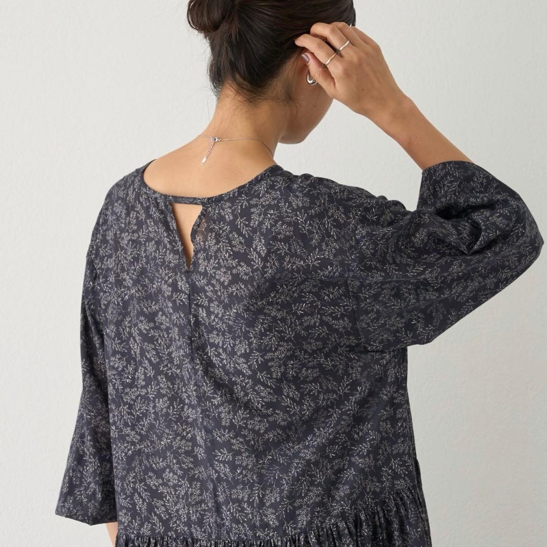 【新品タグ付】ビアズリー リーフプリントギャザーワンピース