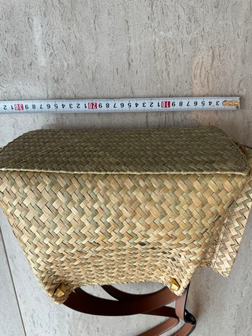 ヴァレンティノ　ラタン　カゴバッグ