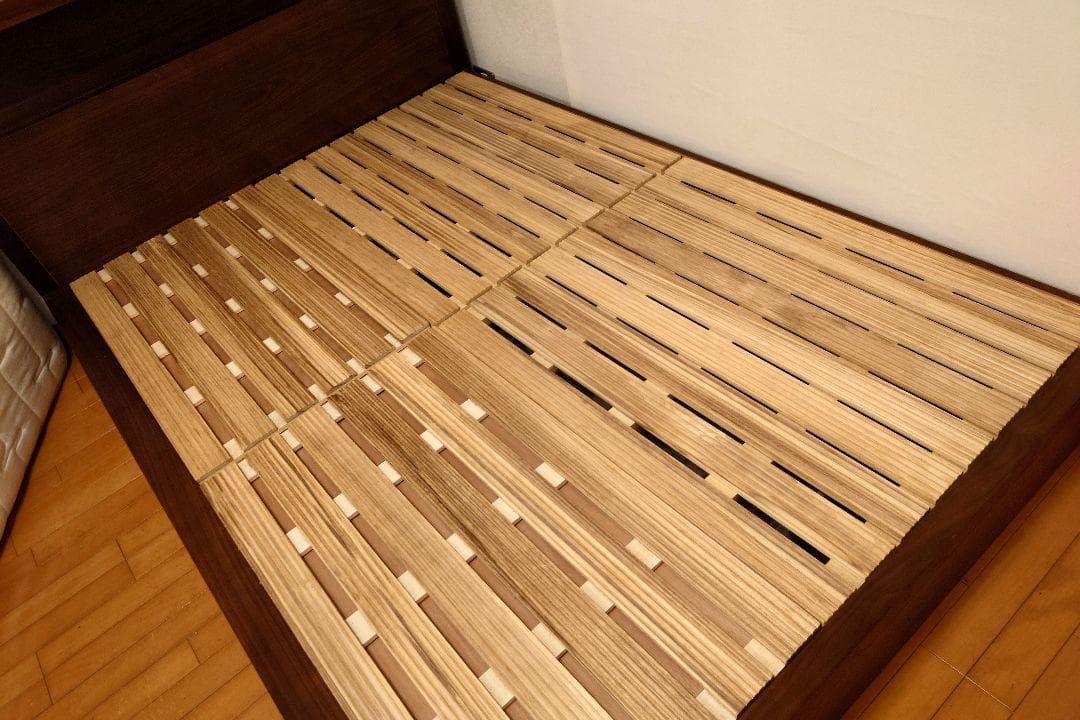 高級木製ベッドフレーム（ダブル）【定価38万円(税抜)／銀座・大塚家具購入】