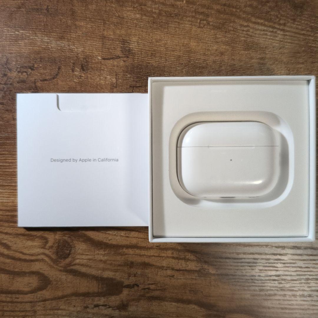 A*e様 AirPods Pro(第2世代) 本体+Magsafe充電ケース(U