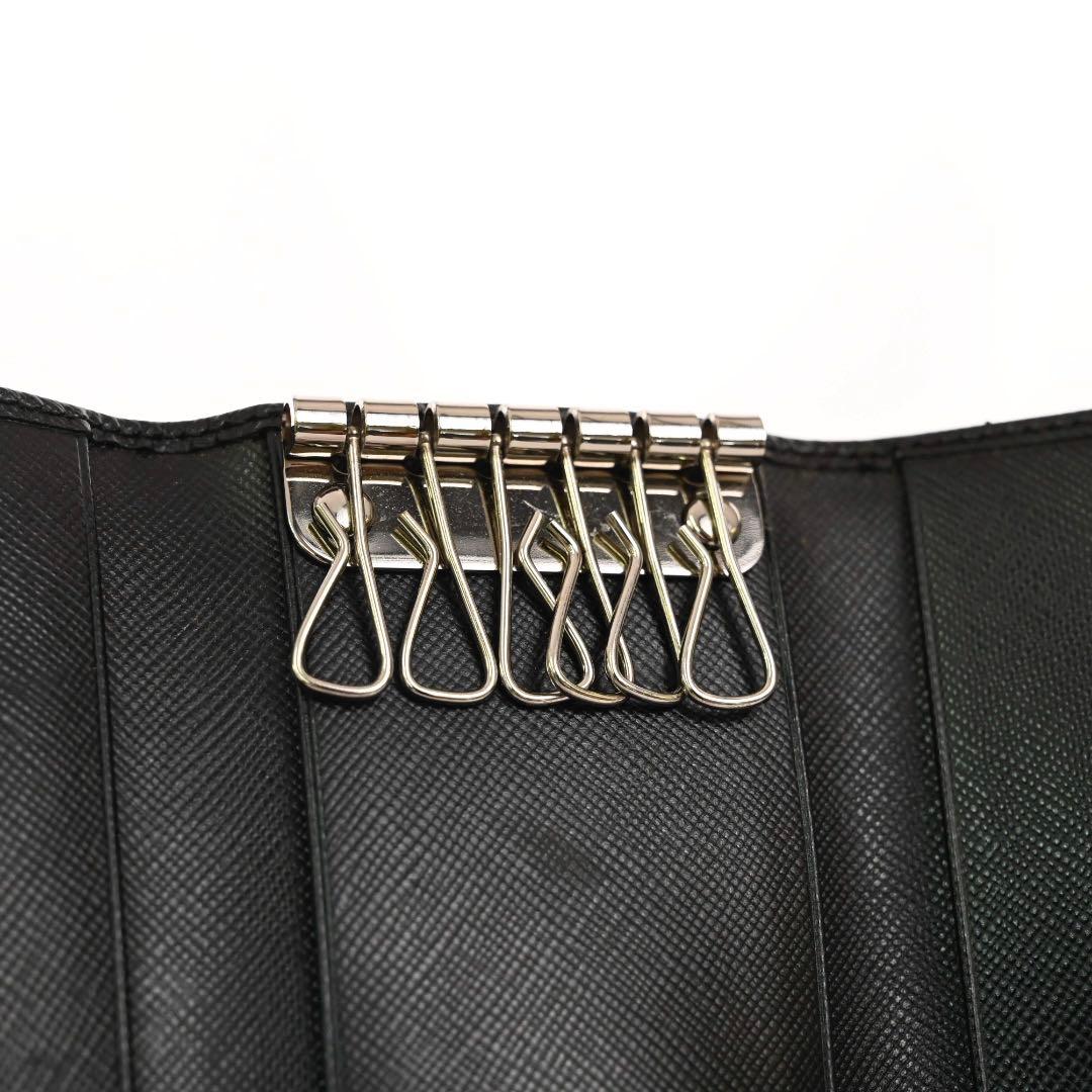 【極美品】プラダ　キーケース　鍵　黒　ブラック　レザー　折財布