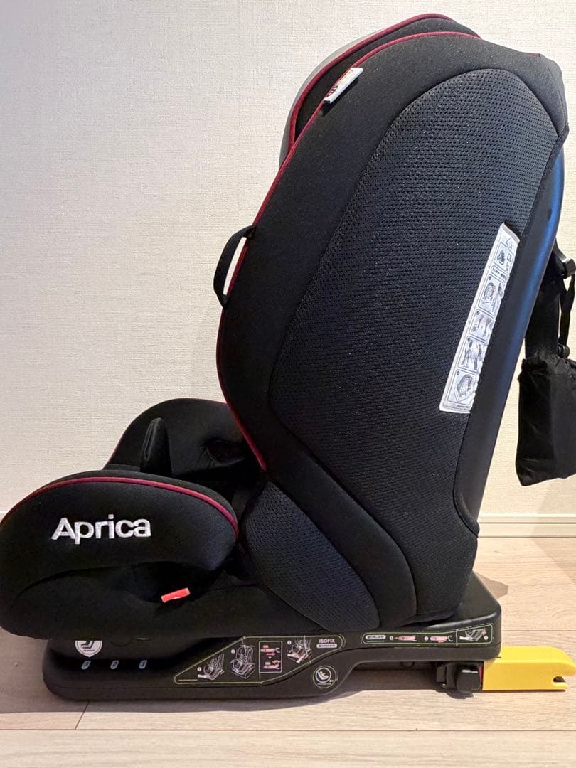 【2/18まで】アップリカ　フォームフィット　チャイルドシート　ISOFIX