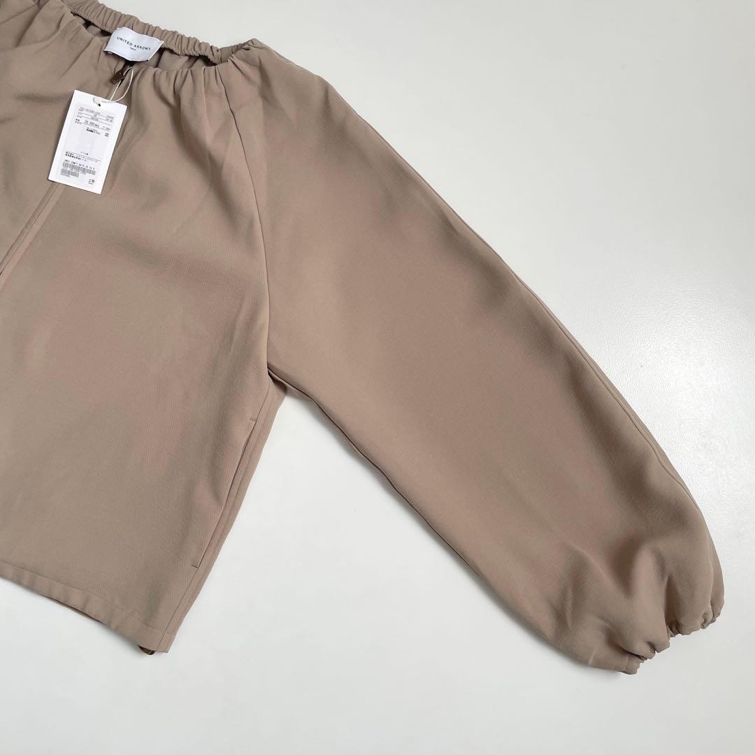 2025新品　ユナイテッドアローズ COMFYギャザーノーカラーブルゾン