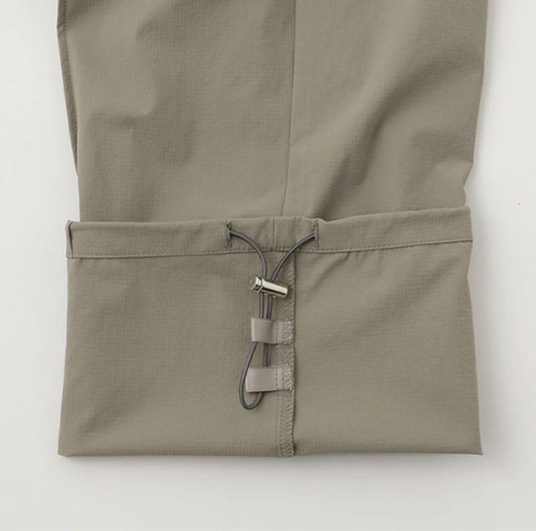 ウエストリブカーゴパンツ　はっ水　サイズ160