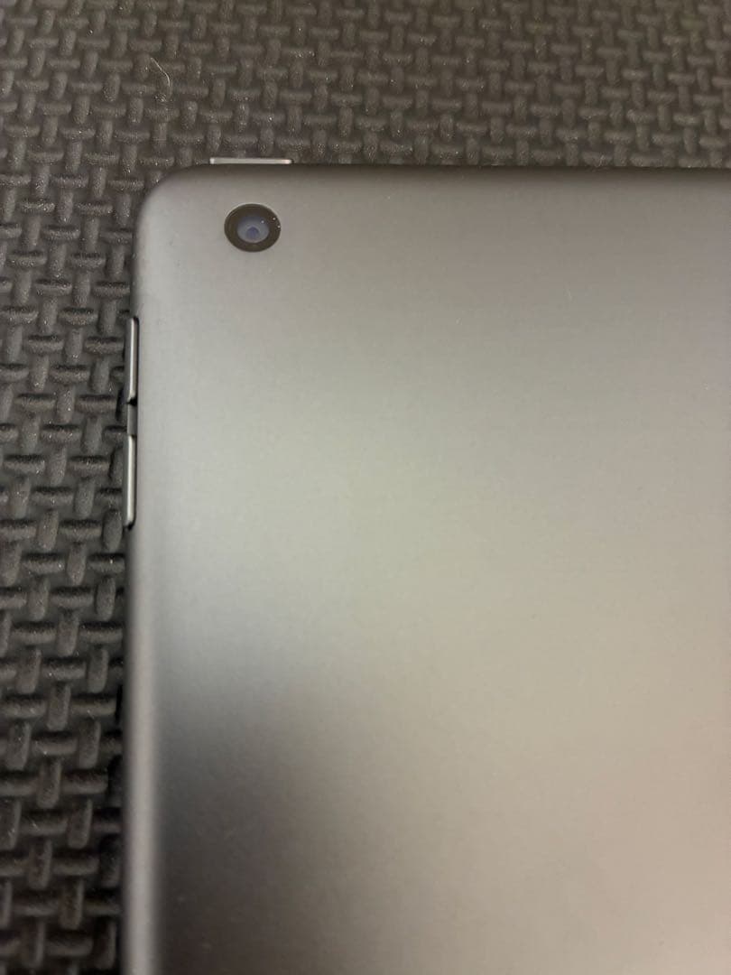 iPad 第7世代32GB Wi-Fiモデル スペースグレイー バッテリー94%