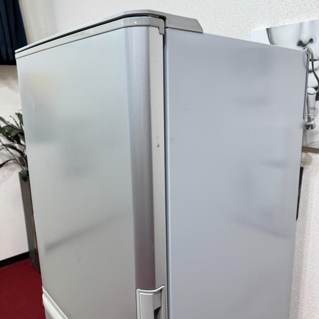 東京23区送料無料　美品シャープ2017年製　3ドア350L　洗浄/除菌済み