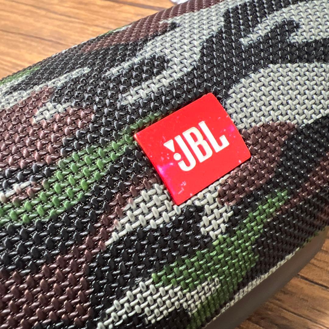 JBL Charge 4 ワイヤレススピーカー 迷彩柄
