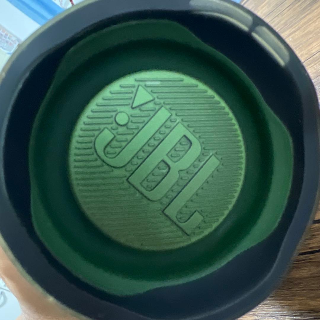 JBL Charge 4 ワイヤレススピーカー 迷彩柄