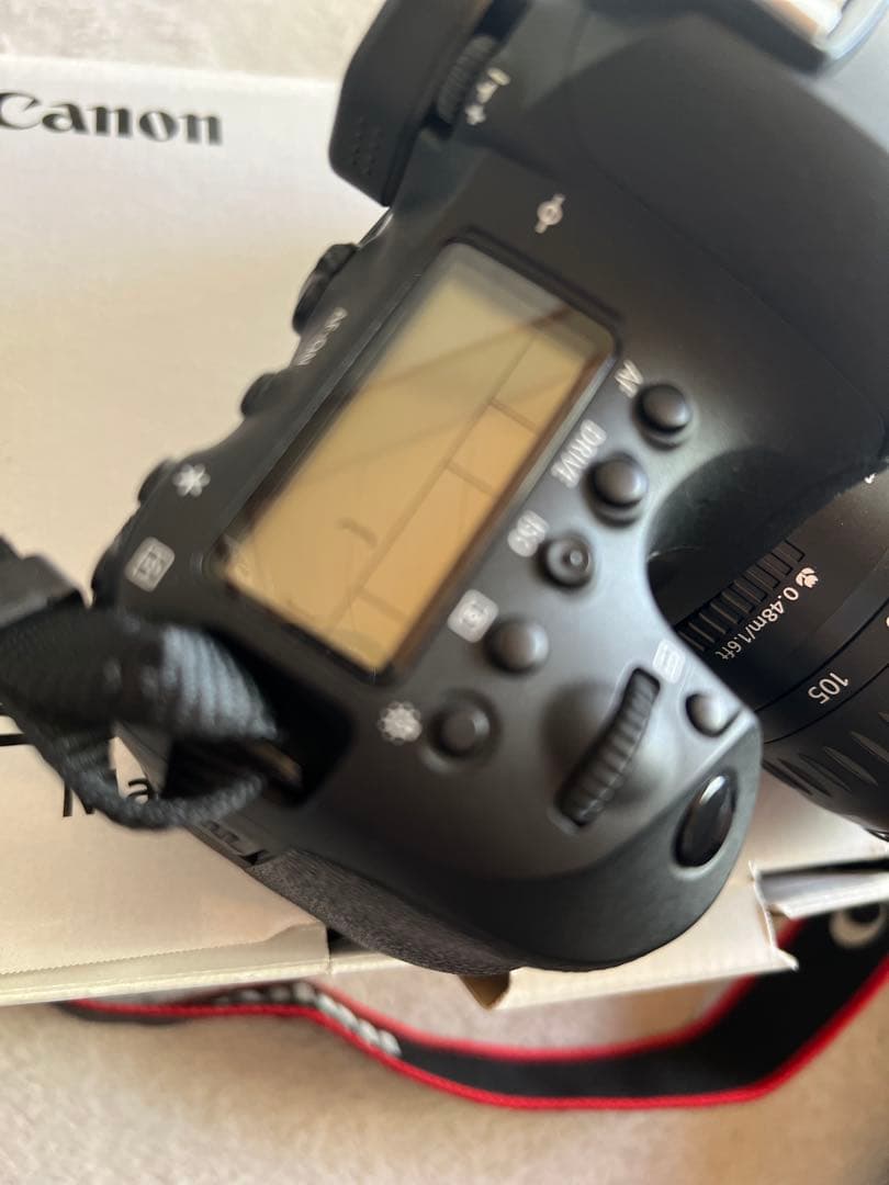 Canon EOS 6D Mark II デジタル一眼レフ　フルセット