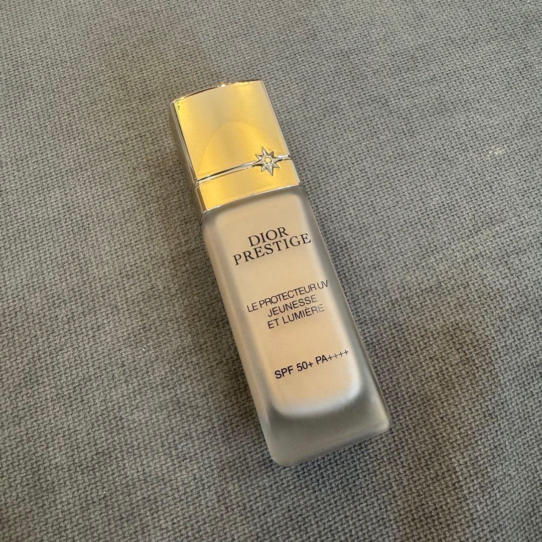 Dior プレステージ ホワイト ル プロテクター UV ルミエール BB 00