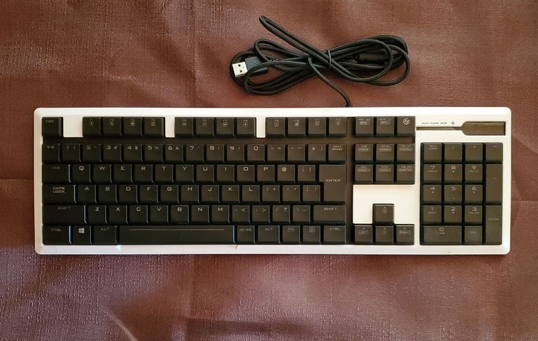 ELECOM ARMA ゲーミングキーボード　白