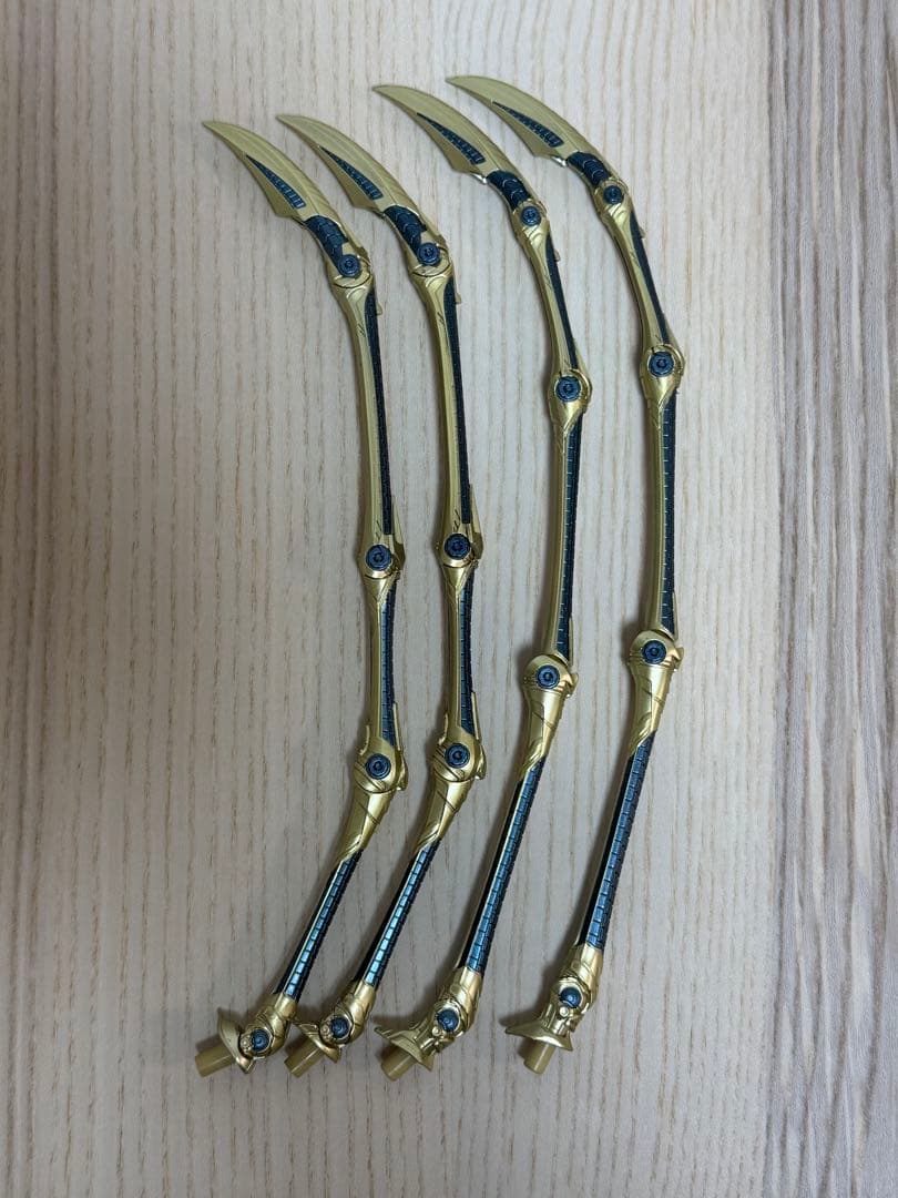 ホットトイズ　アイアンスパイダー　スパイダーマン　hottoys