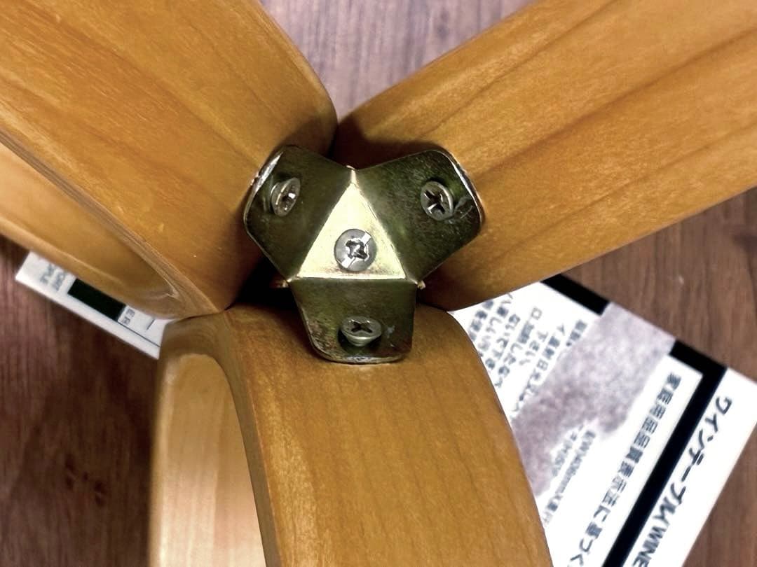 アクタス　モデュラスシグマ　曲木　3本脚　ワインテーブル　丸テーブル