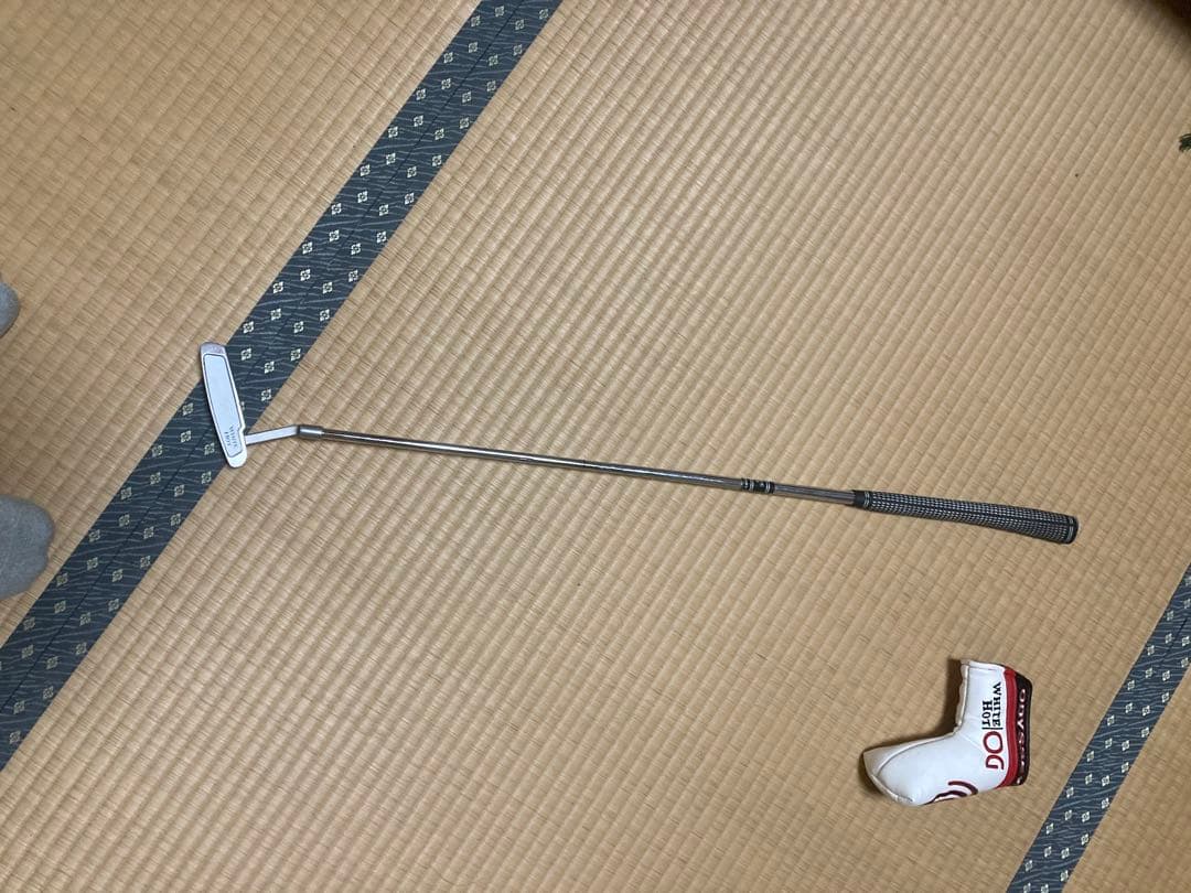ODYSSEY WHITE HOT #1 パター　美品ヘッドカバー付き