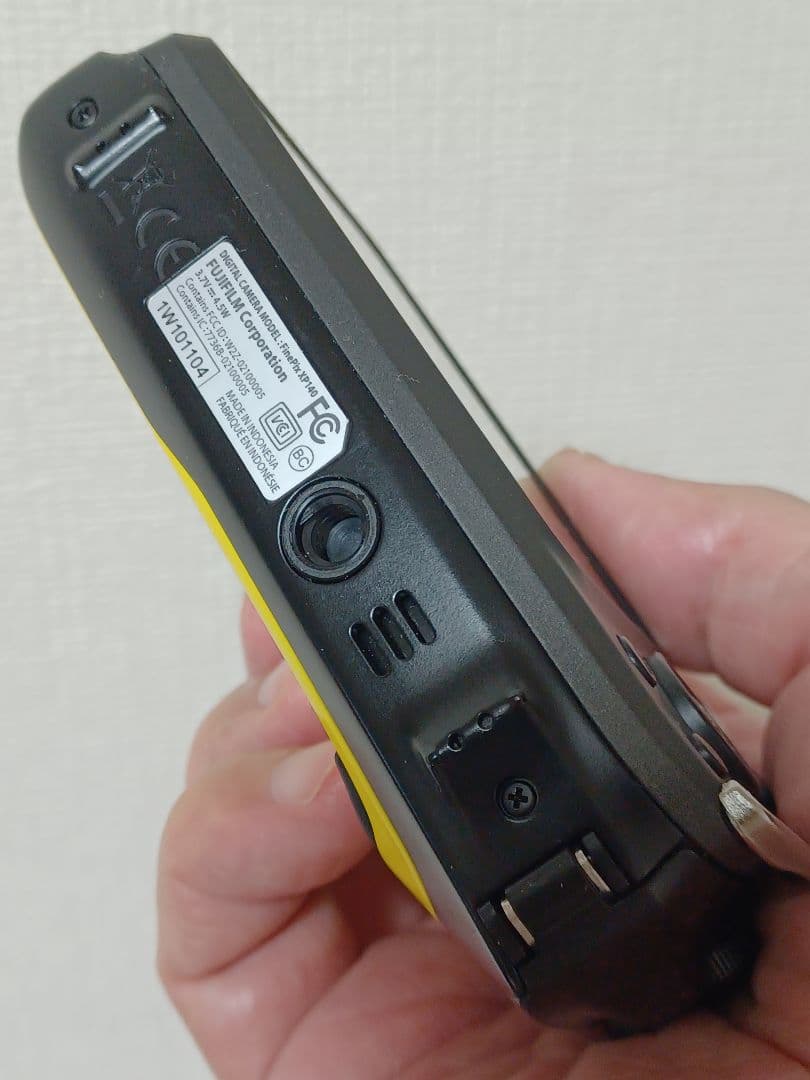 【美品】富士フィルムFINEPIX XP140 防水デジタルカメラ