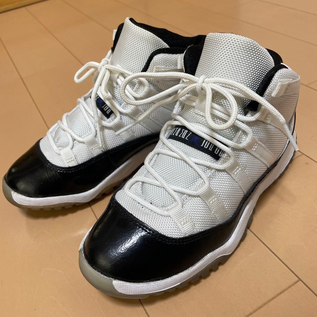 エアジョーダン11 コンコルド　22cm