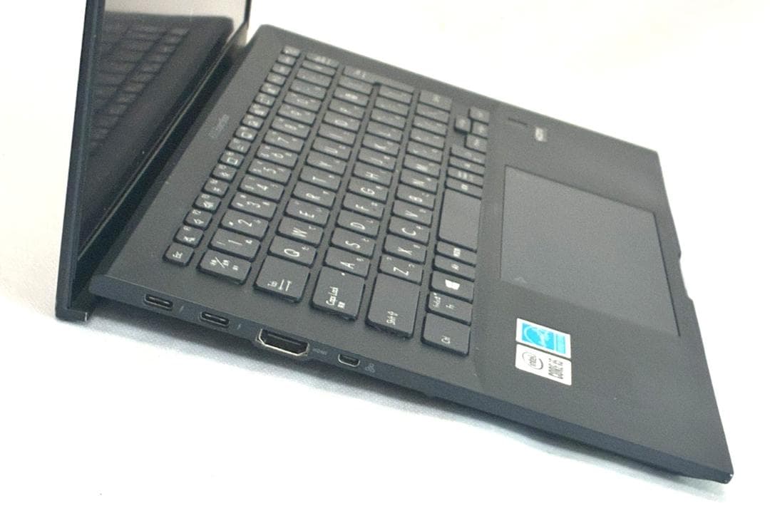 美品 2021年製 ASUS ExpertBook 薄型 軽量 長時間バッテリー