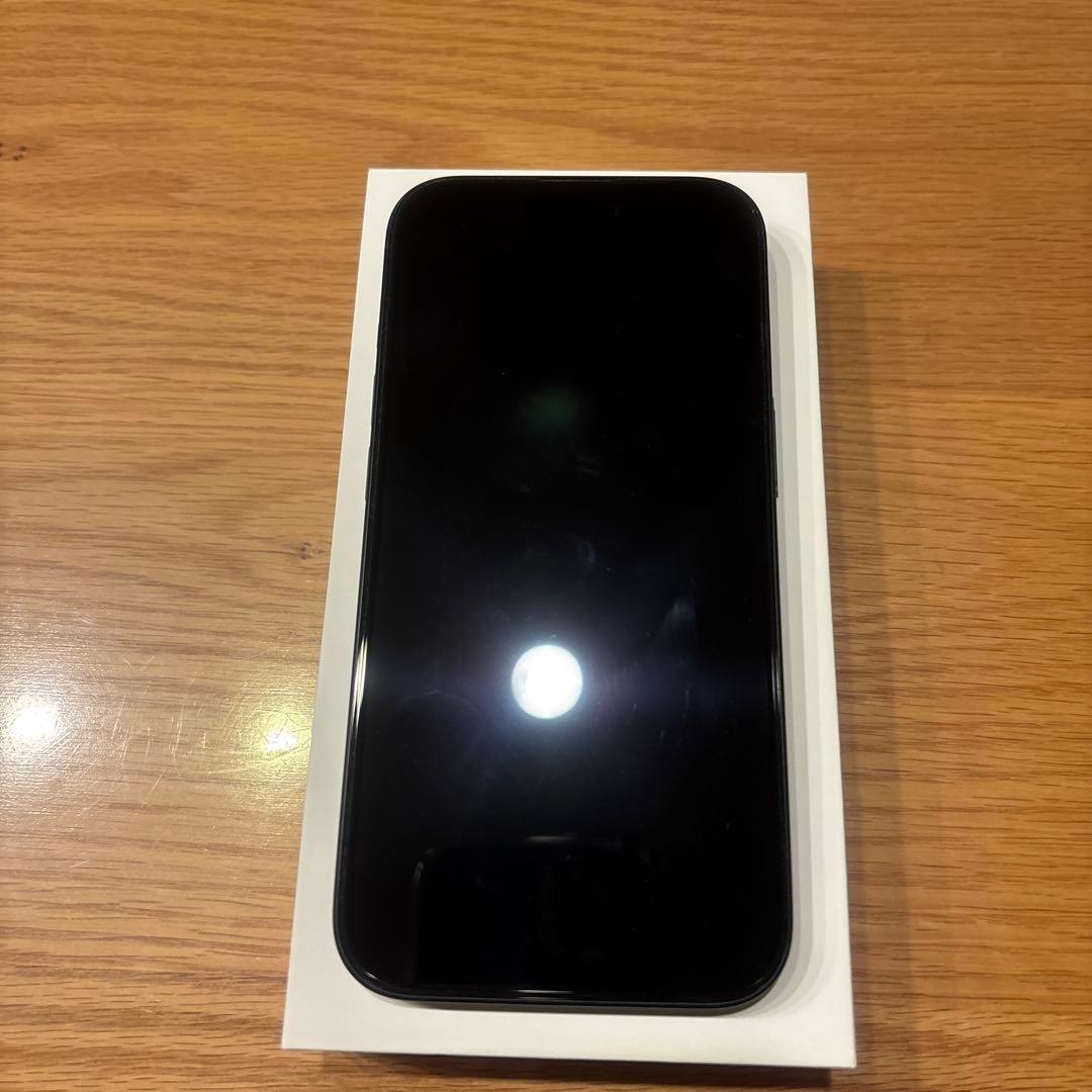 Apple iPhone15 ブラック 本体　128GB