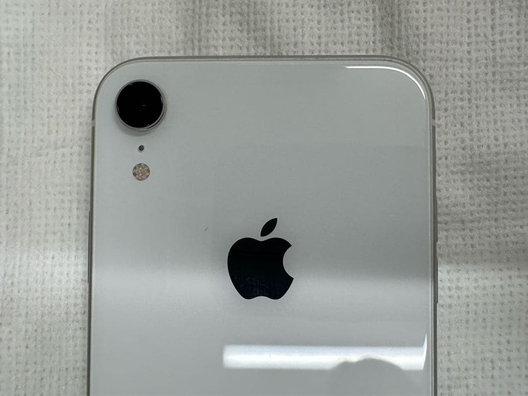 美品　iPhone XR ホワイト 128GB バッテリー81% SIMフリ -