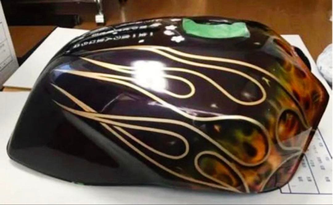 zrx1100フレアラインタンク！